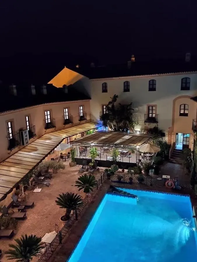 Hotel Alcazar De La Reina Καρμόνα