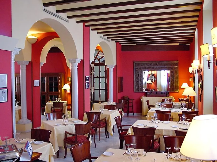 Hotel Alcazar De La Reina Carmona