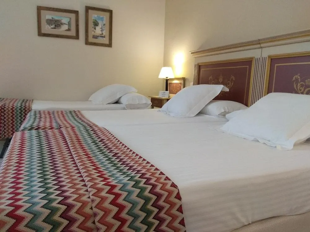 Hotel Alcazar De La Reina Carmona