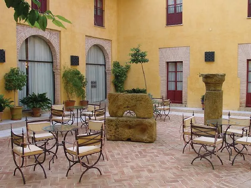 Hotel Alcazar De La Reina Carmona